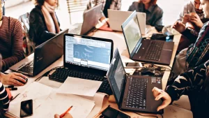 Seasonal Work Visa Jobs in the USA (H-2A & H-2B) for Foreigners